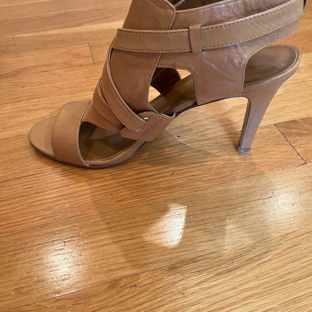 Barely worn tan sandals